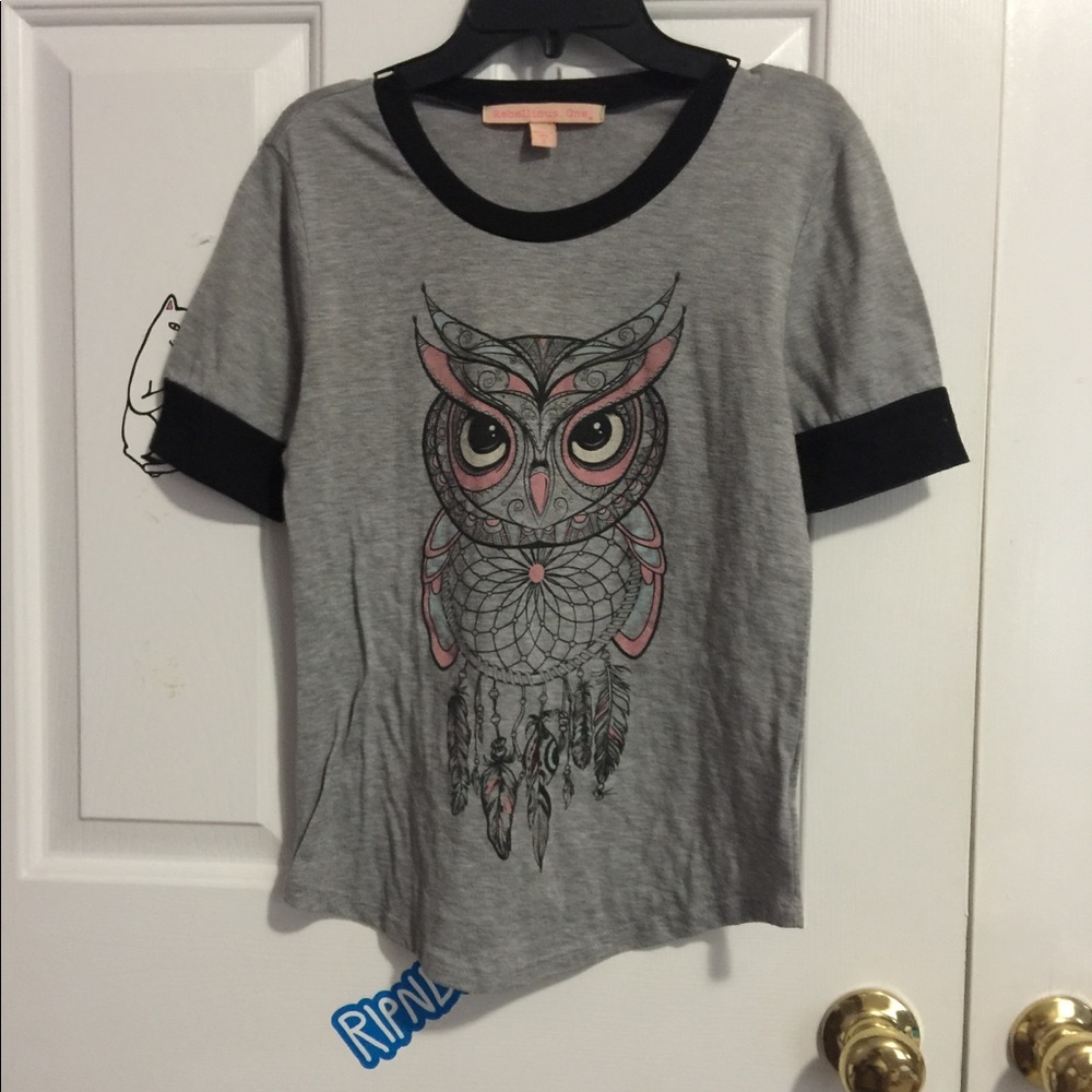 rebellious one owl tee shirt